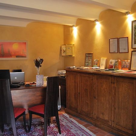 Borgo Dei Corsi Holiday House Реджиолло Экстерьер фото