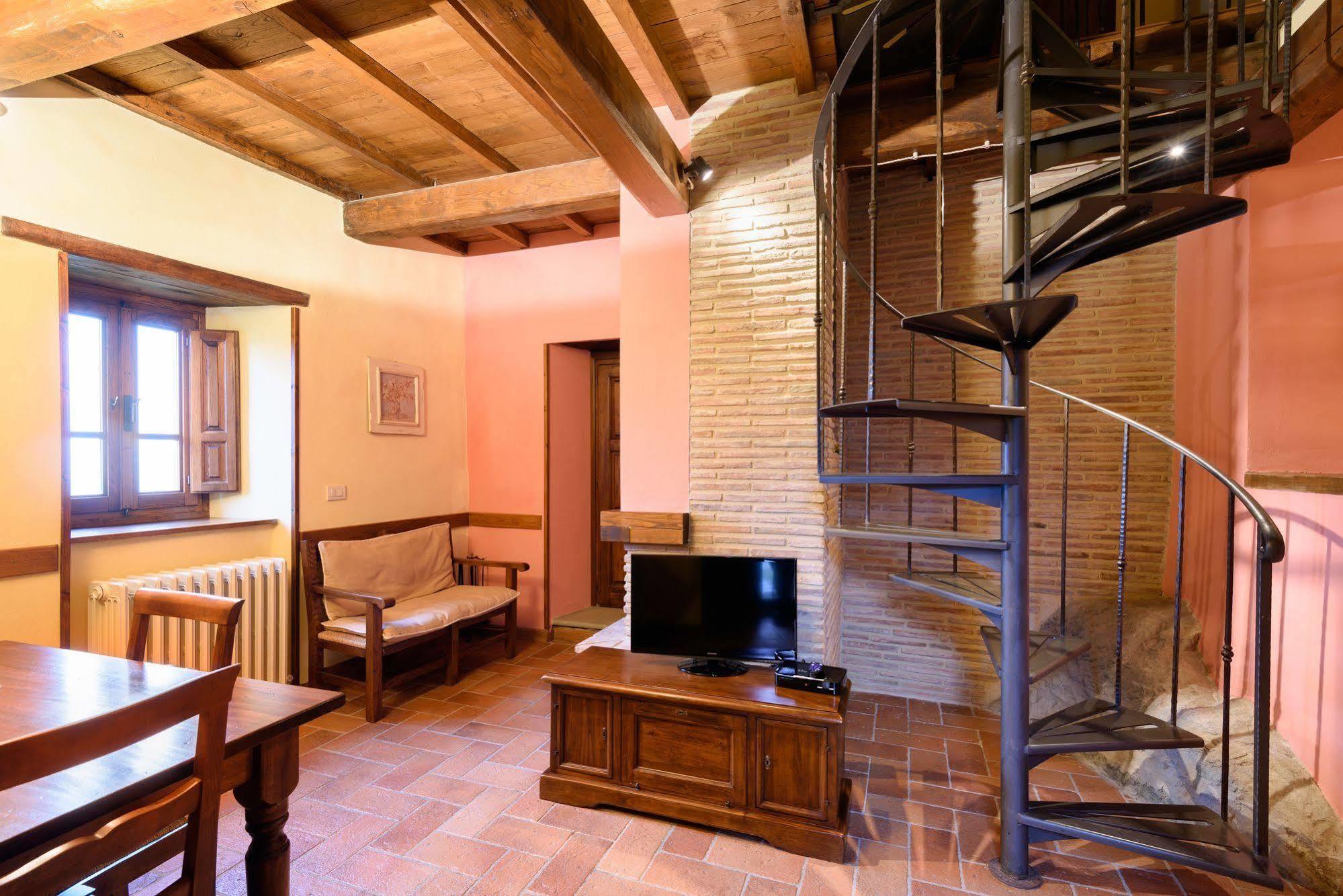 Borgo Dei Corsi Holiday House Реджиолло Экстерьер фото