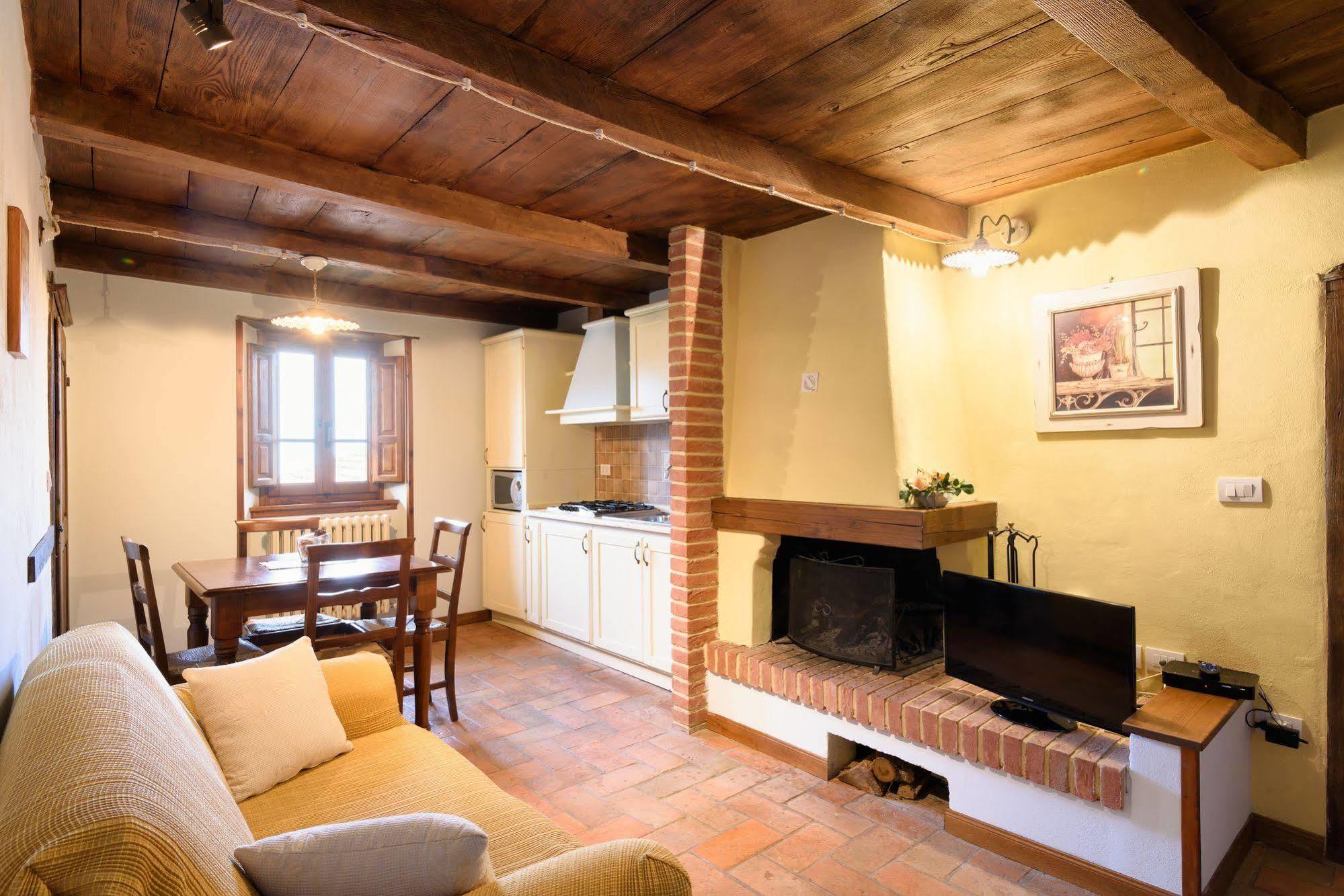 Borgo Dei Corsi Holiday House Реджиолло Экстерьер фото