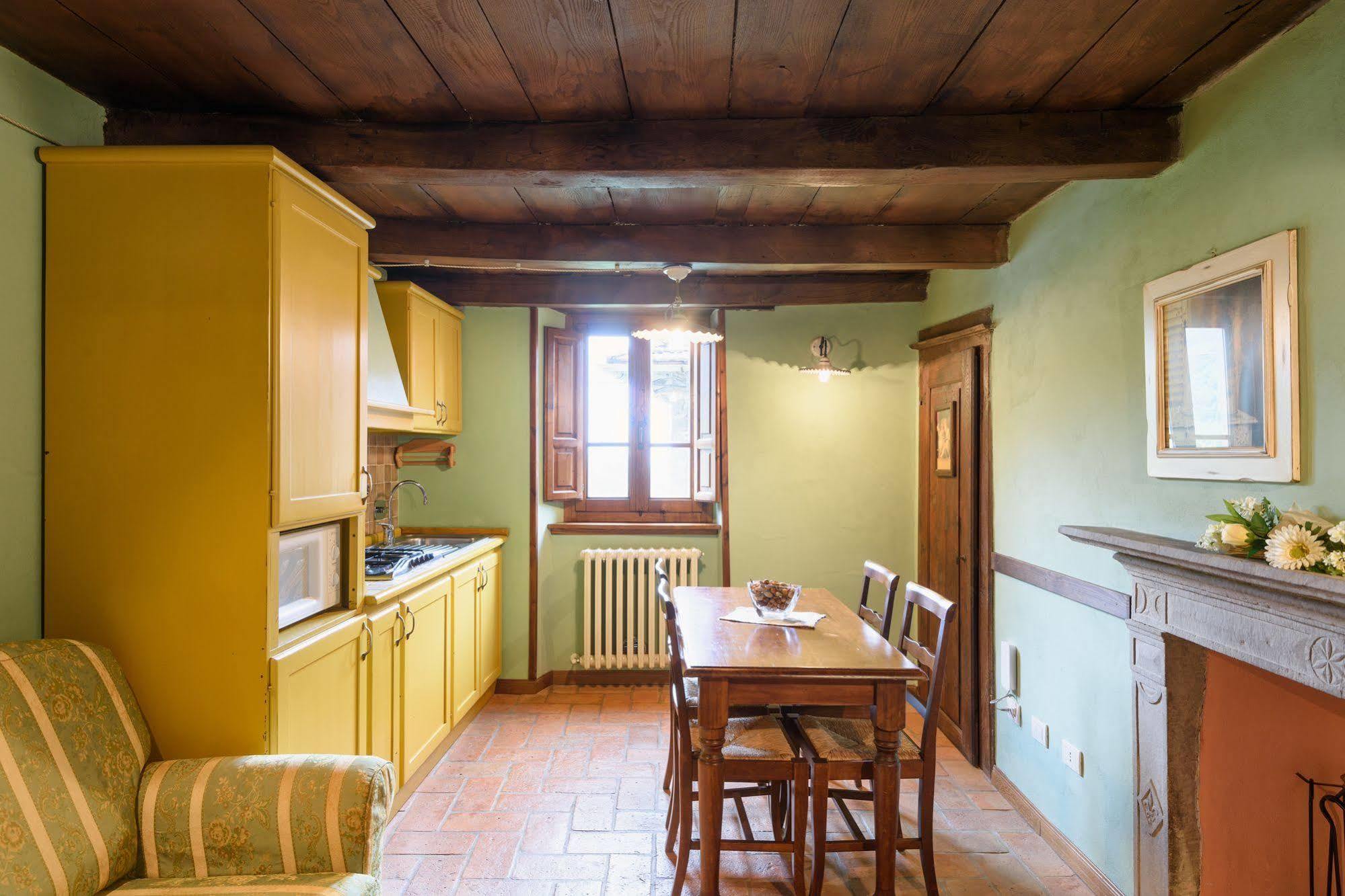 Borgo Dei Corsi Holiday House Реджиолло Экстерьер фото