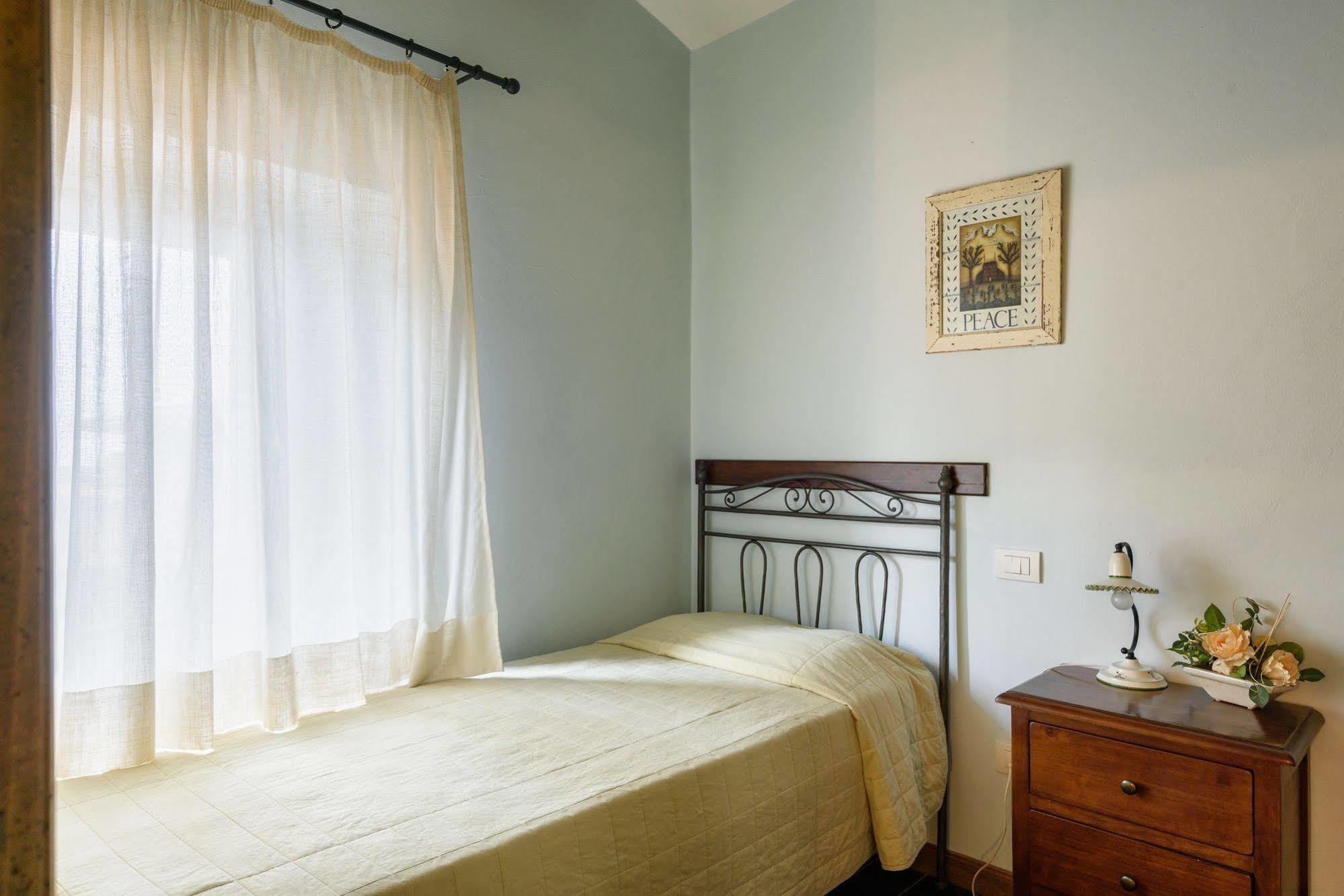 Borgo Dei Corsi Holiday House Реджиолло Экстерьер фото